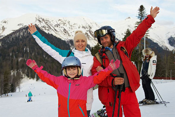 Обучение детей лыжам и сноуборду в Красной Поляне 2026: Полный гайд для родителей